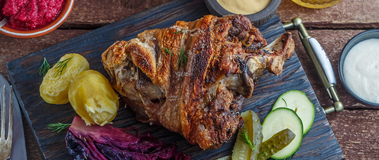 Mi: Schweinefleisch in Joghurtsoße